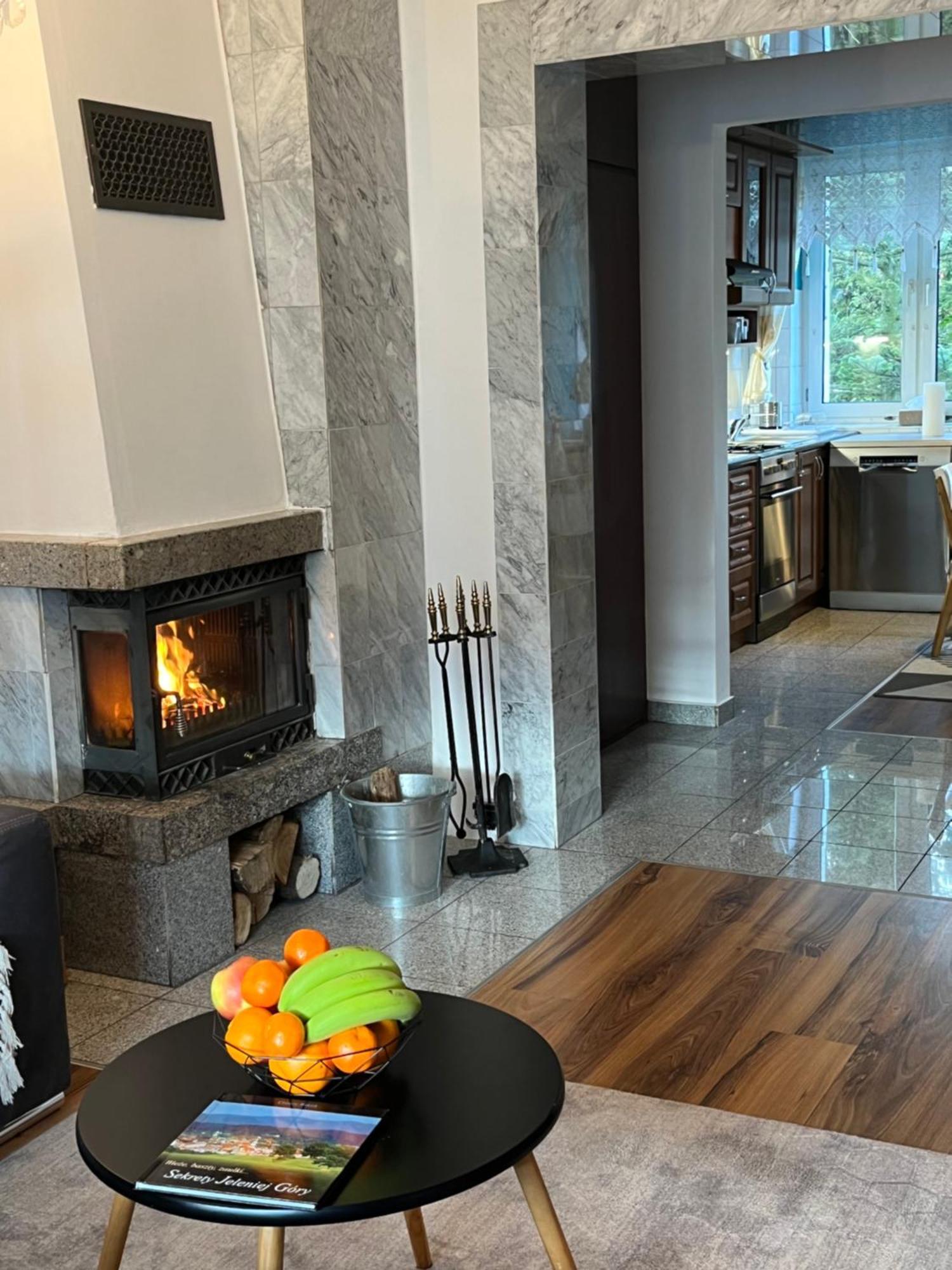 Sweet Home Cieplice Mountain View Apartament By The Main Park And Thermal Pools Jelenia Góra Exterior foto